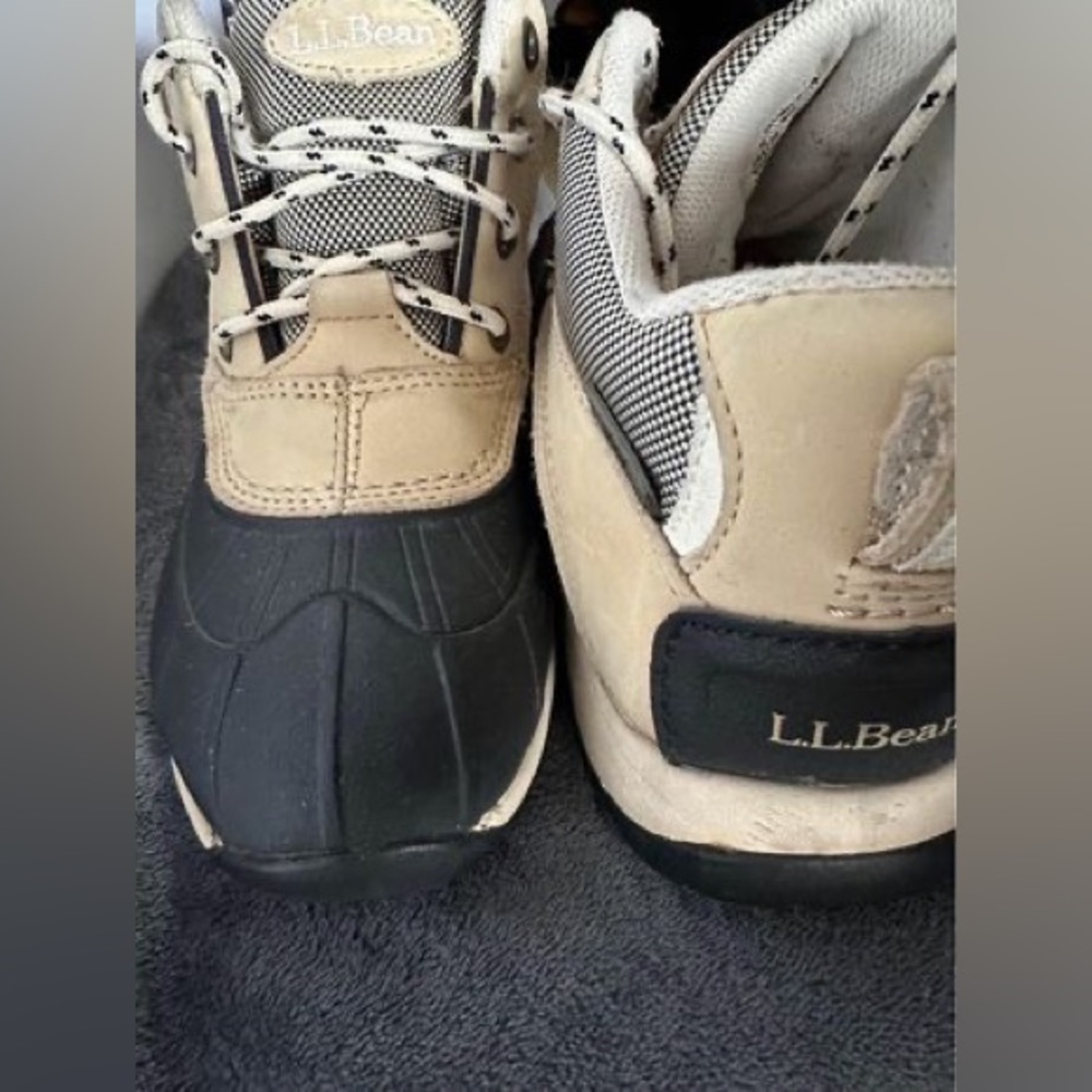 LIKE NEW Women’s Size 6 L.L. Bean Dri-Lex Ankle Boots